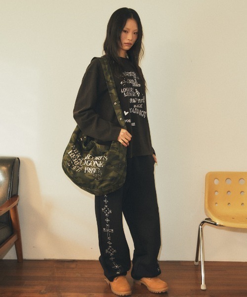 MAHAGRID（マハグリッド）の「mahagrid 『mahagrid/マハグリッド』 Cross Stud Sweatpants/クロススタッズスウェットパンツ（スウェットパンツ・レディース・グレー/ブラック・M）」の5枚目の写真