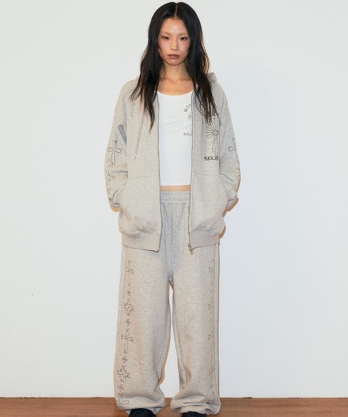 MAHAGRID（マハグリッド）の「mahagrid 『mahagrid/マハグリッド』 Cross Stud Sweatpants/クロススタッズスウェットパンツ（スウェットパンツ・レディース・グレー/ブラック・M）」の8枚目の写真