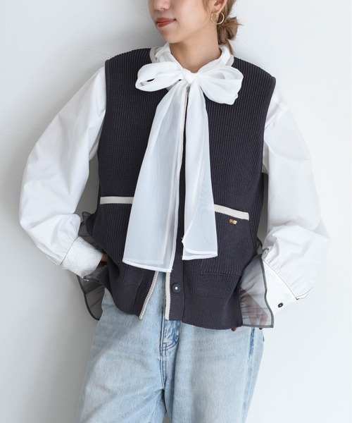 Eimee Law（エイミーロウ）の「配色ラインフリルヘムニットジレ（ベスト・レディース・ブラック/ライトベージュ/ダークグレー・FREE）」の9枚目の写真