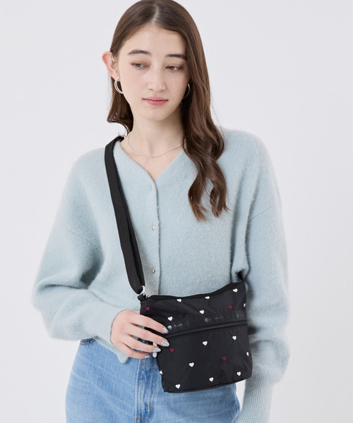 LeSportsac(レスポートサック)の「MINI BUCKET SHOULDER BAG レッド/ホワイトハートEMB(ショルダーバッグ・レディース・ブラック・FREE)」の1枚目の写真