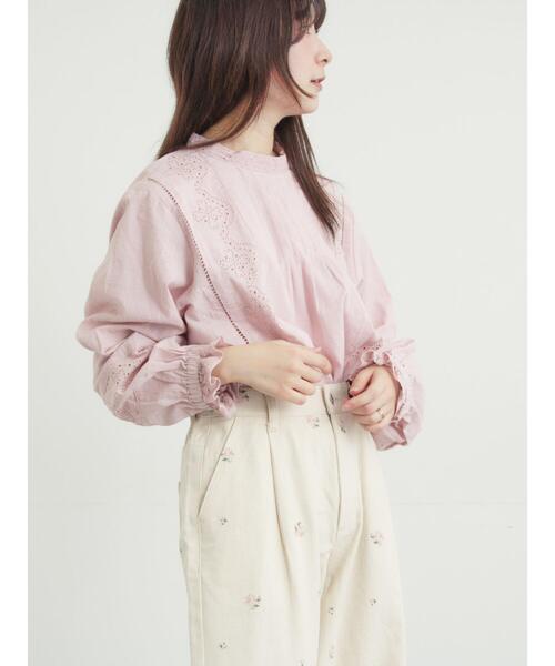 Samansa Mos2（サマンサ モスモス）の「スタンドカラーレースブラウス（シャツ/ブラウス・レディース・オフホワイト/ピンク/キナリ・F）」の11枚目の写真