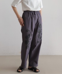 Blanc Bleu Minuit（ブランブルーミニュイ）の「【予約】モチーフプリント　イージーパンツ（その他パンツ）」