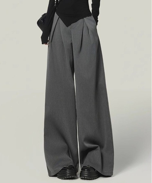 Flugge（フラッジー）の「タック入りワイドスラックスパンツ（スラックス・レディース・ブラック/グレー・MEDIUM/LARGE）」の5枚目の写真