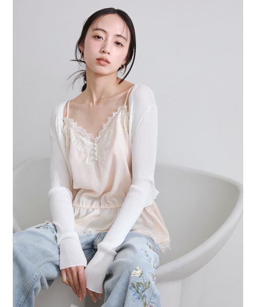 FRAY I.D（フレイアイディー）の「フラワーエンブロイダリーデニムパンツ（デニムパンツ・レディース・ホワイト/ライトブルー・0/1）」の4枚目の写真