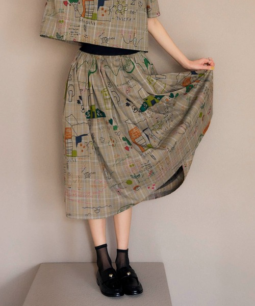 Cepica（セピカ）の「落書きプリントチェックギャザースカート（スカート・レディース・ベージュ・FREE）」の19枚目の写真