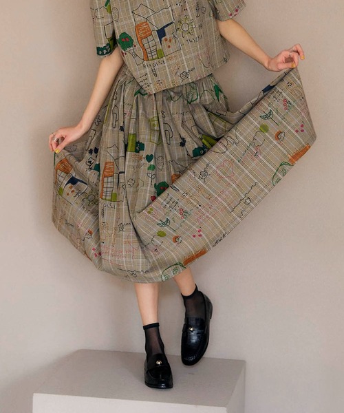 Cepica（セピカ）の「落書きプリントチェックギャザースカート（スカート・レディース・ベージュ・FREE）」の18枚目の写真