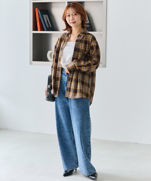 LAVEANGE（ラビアンジェ）の「シアーチェックシャツ│抜け感スタイル/大人カジュアル/シアーシャツ/羽織り/オーバーサイズ/冷房対策/体型カバー（シャツ/ブラウス・レディース・ブラウン/ブラック・M/4L/3L/LL）」の8枚目の写真