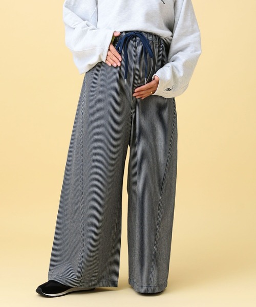 LEPSIM（レプシィム）の「【産前・産後対応】マタニティ／ヒッコリーワイドパンツ　632891（マタニティウェア/グッズ・レディース・ブルー/アイボリー・FREE）」の21枚目の写真