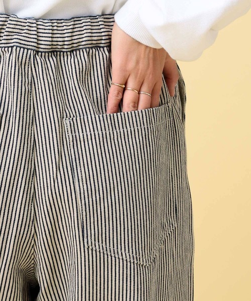 LEPSIM（レプシィム）の「【産前・産後対応】マタニティ／ヒッコリーワイドパンツ　632891（マタニティウェア/グッズ・レディース・ブルー/アイボリー・FREE）」の7枚目の写真