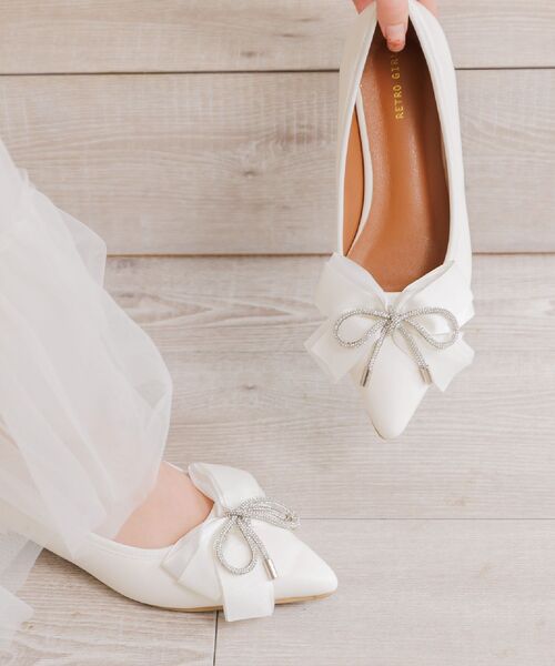 RETRO GIRL（レトロガール）の「リボンパンプス（パンプス・レディース・オフホワイト/ブラック・MEDIUM/LARGE）」の2枚目の写真