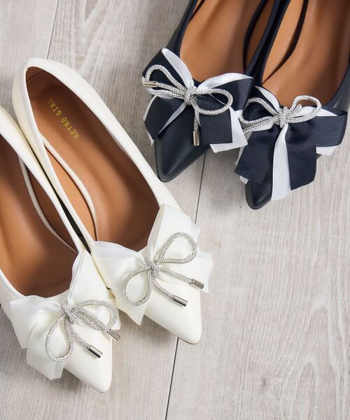 RETRO GIRL（レトロガール）の「リボンパンプス（パンプス・レディース・オフホワイト/ブラック・MEDIUM/LARGE）」の4枚目の写真