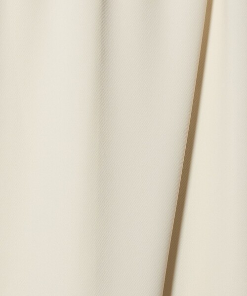 UNITED ARROWS（ユナイテッドアローズ）の「COMFY ラップ マキシスカート WHITE ‐防汚 UVカット ウォッシャブル‐（スカート・レディース・オフホワイト・38/36）」の6枚目の写真