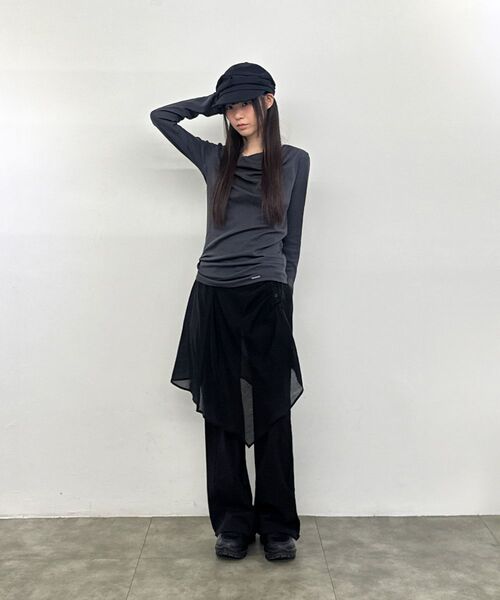Miseki SEOUL(ミセキソウル)の「Cowl hoodie long sleeve CHARCOAL(Tシャツ/カットソー・レディース・その他・1/2)」の4枚目の写真