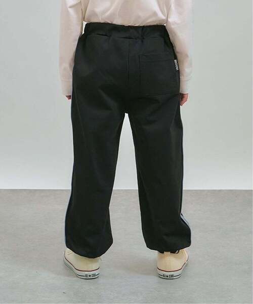 b・ROOM(ビールーム)の「【スクール対応】速乾でシワになりにくいイージーケアラインパンツ(その他パンツ・キッズ・パープル/ブラック/ライトグレー・110cm/150cm/130cm/120cm/100cm/140cm)」の8枚目の写真