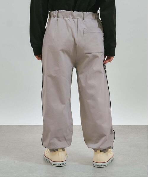 b・ROOM(ビールーム)の「【スクール対応】速乾でシワになりにくいイージーケアラインパンツ(その他パンツ・キッズ・パープル/ブラック/ライトグレー・110cm/150cm/130cm/120cm/100cm/140cm)」の6枚目の写真