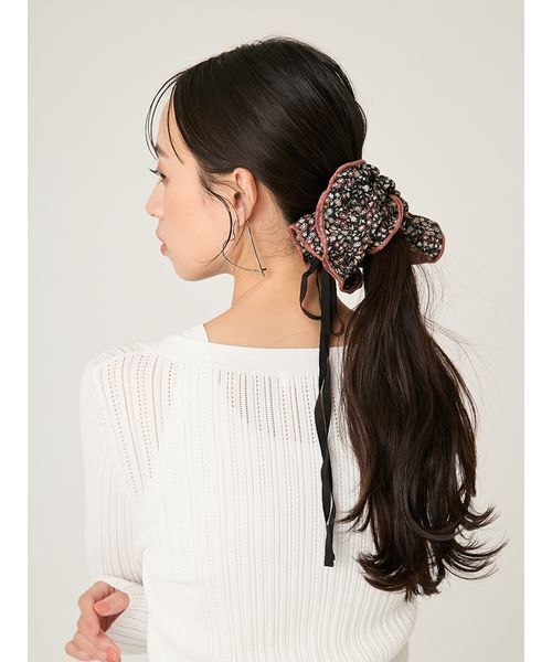 FRAY I.D（フレイアイディー）の「【LIBERTY×FRAY I.D】フリルリボンシュシュ（その他ヘアアクセサリー・レディース・レッド/グリーン/ブラック・F）」の2枚目の写真