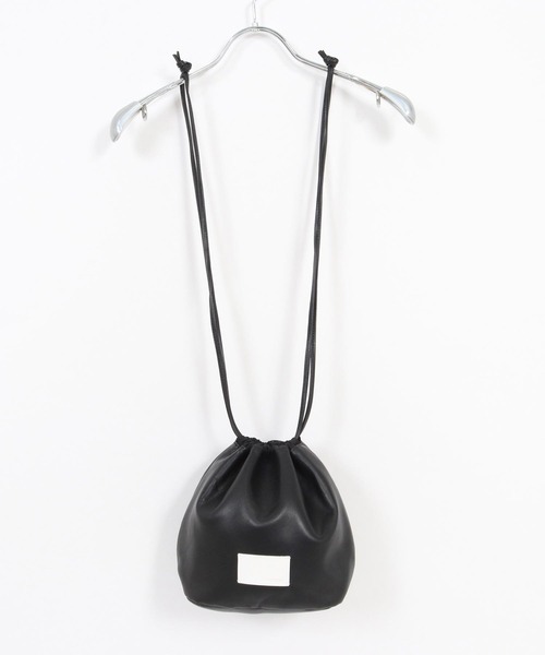 ADAM PATEK(アダムパテック)の「mko13441-water repellent leather drawstring bag 巾着バッグ(AP2619003)(ハンドバッグ・メンズ・ブラック・FREE)」の8枚目の写真