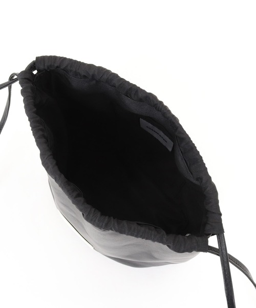 ADAM PATEK(アダムパテック)の「mko13441-water repellent leather drawstring bag 巾着バッグ(AP2619003)(ハンドバッグ・メンズ・ブラック・FREE)」の14枚目の写真