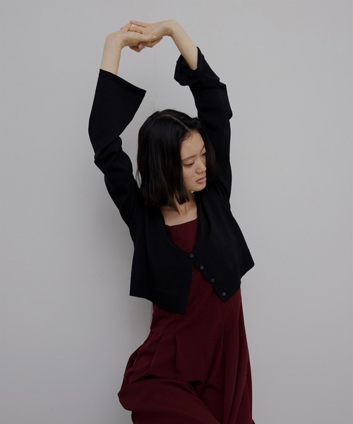 Ameri（アメリ）の「LOW BASIC SHORT KNIT CARDIGAN（カーディガン/ボレロ・レディース・ベージュ/ブラック/グレー/グリーン系その他・FREE）」の10枚目の写真