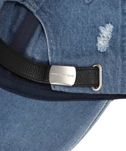 Feng Chen Wang(フェン・チェン・ワン)の「Distress Denim Cap FUF20AC44(キャップ・レディース・ブルー・ONE SIZE)」の5枚目の写真