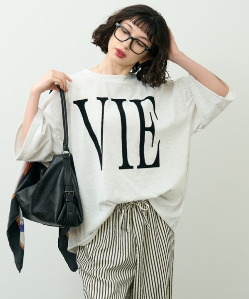 A.D.C.L.（エーディーシーエル）の「フロッキービッグロゴプリント ビッグシルエットTシャツ（Tシャツ/カットソー・レディース・ブラック/オートミール/イエロー・M/L）」の4枚目の写真