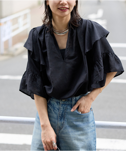 JOURNAL STANDARD(ジャーナルスタンダード)の「《追加》ソフトクロスフリルスリーブブラウス(シャツ/ブラウス・レディース・ブラック/ブラウン・FREE)」の1枚目の写真