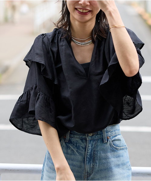 JOURNAL STANDARD(ジャーナルスタンダード)の「《追加》ソフトクロスフリルスリーブブラウス(シャツ/ブラウス・レディース・ブラック/ブラウン・FREE)」の4枚目の写真