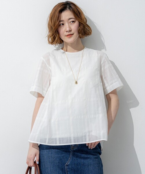23区 S(ニジュウサンクチイサイサイズ)の「シアーチェックレイヤード フレア Tブラウス(シャツ/ブラウス・レディース・ホワイト系3/ブラック系3/ダークブラウン系3・32)」の2枚目の写真