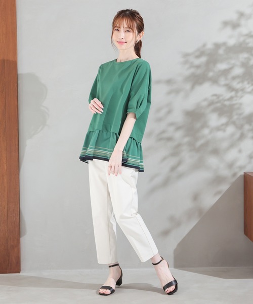 GLACIER lusso（グラシアルッソ）の「【美冷・接触冷感・ＵＶカット・遮熱】裾スカーフ柄レイヤード風トップス（Tシャツ/カットソー・レディース・グリーン/ネイビー/グレイッシュベージュ・S/L/M/LL）」の10枚目の写真