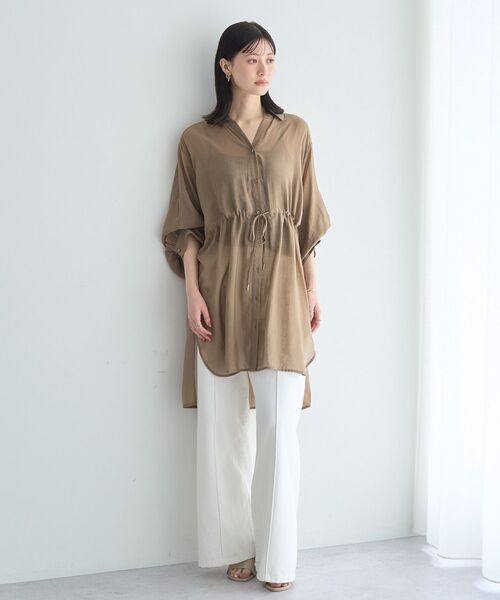 YECCA VECCA(イェッカヴェッカ)の「シアー2way袖バルーンチュニック(シャツ/ブラウス・レディース・ブルー/チャコールグレー/ライトベージュ/イエロー/ダークベージュ/ブルーグリーン・FREE)」の22枚目の写真