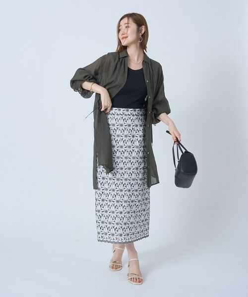 YECCA VECCA(イェッカヴェッカ)の「シアー2way袖バルーンチュニック(シャツ/ブラウス・レディース・ブルー/チャコールグレー/ライトベージュ/イエロー/ダークベージュ・FREE)」の21枚目の写真
