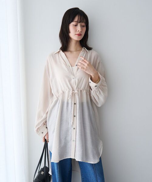 YECCA VECCA(イェッカヴェッカ)の「シアー2way袖バルーンチュニック(シャツ/ブラウス・レディース・ブルー/チャコールグレー/ライトベージュ/イエロー/ダークベージュ・FREE)」の3枚目の写真