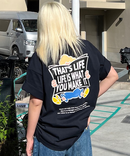 That's life(ザッツライフ)の「HEAVY WEIGHT 7.1oz “CHILDREN” LOGO TEE夏服 ビッグシルエット ヘビーウェイト 綿100% 肉厚生地(Tシャツ/カットソー・メンズ・ネイビー/グリーン/ホワイト/ブラック・X-LARGE/LARGE/MEDIUM/SMALL)」の4枚目の写真
