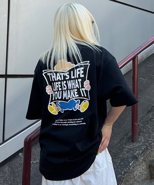 That's life(ザッツライフ)の「HEAVY WEIGHT 7.1oz “CHILDREN” LOGO TEE夏服 ビッグシルエット ヘビーウェイト 綿100% 肉厚生地(Tシャツ/カットソー・メンズ・ネイビー/グリーン/ホワイト/ブラック・X-LARGE/LARGE/MEDIUM/SMALL)」の3枚目の写真