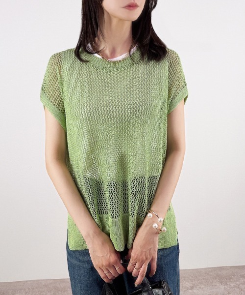 CLOTHY(クロシィ)の「【ラフに着こなす、夏の軽やかニット】ルーズメッシュニットトップス(ベスト・レディース・ブラウン/グレー/レッド/グリーン・FREE)」の3枚目の写真
