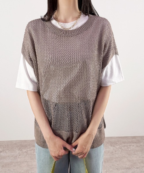 CLOTHY(クロシィ)の「【ラフに着こなす、夏の軽やかニット】ルーズメッシュニットトップス(ベスト・レディース・ブラウン/グレー/レッド/グリーン・FREE)」の12枚目の写真