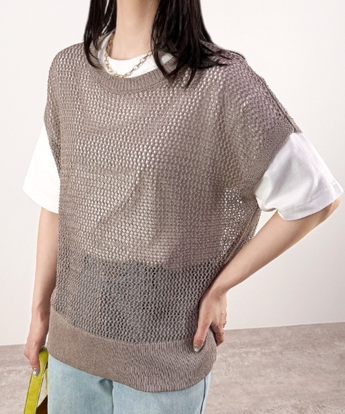 CLOTHY(クロシィ)の「【ラフに着こなす、夏の軽やかニット】ルーズメッシュニットトップス(ベスト・レディース・ブラウン/グレー/レッド/グリーン・FREE)」の13枚目の写真