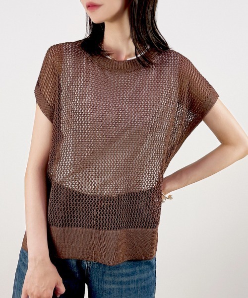 CLOTHY(クロシィ)の「【ラフに着こなす、夏の軽やかニット】ルーズメッシュニットトップス(ベスト・レディース・ブラウン/グレー/レッド/グリーン・FREE)」の16枚目の写真