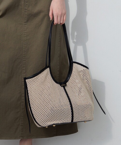 23区(ニジュウサンク)の「【Oggi掲載】メッシュコンビ ポーチ付き トートバッグ(トートバッグ・レディース・ブラック系1・F)」の1枚目の写真