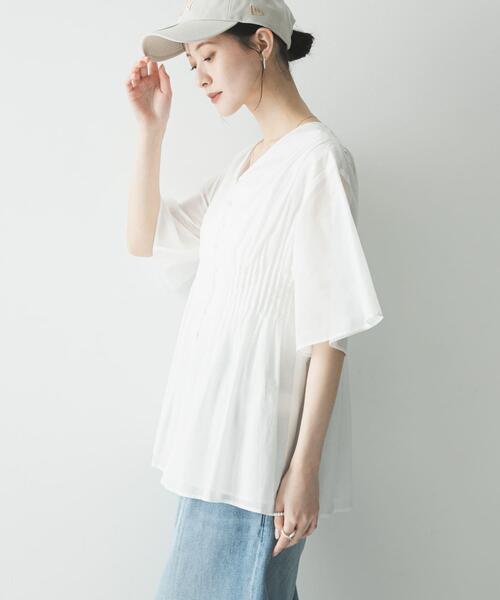 URBAN RESEARCH(アーバンリサーチ)の「コットンボイルタックデザインブラウス(シャツ/ブラウス・レディース・ブラック/ブラウン/オフホワイト・FREE)」の6枚目の写真