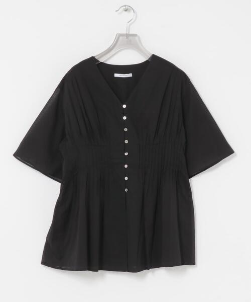 URBAN RESEARCH(アーバンリサーチ)の「コットンボイルタックデザインブラウス(シャツ/ブラウス・レディース・ブラック/ブラウン/オフホワイト・FREE)」の18枚目の写真