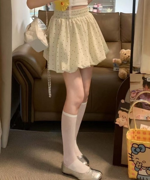 Teem Store（チームストア）の「【インパン付き】ドット柄バルーンミニスカート　ブラック　アイボリー（スカート・レディース・ブラック・M/S）」の7枚目の写真