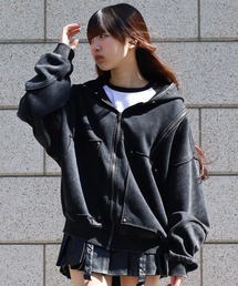 《フリーサイズ / UNISEX 》スプレー汚し カットオフ スタッズパーカー