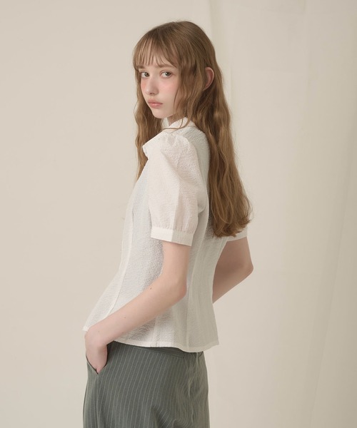 hazyl(ヘイジル)の「W button puff sleeves shirt / ダブルボタンパフスリーブシャツ(シャツ/ブラウス・レディース・ホワイト/ネイビー・フリー)」の11枚目の写真