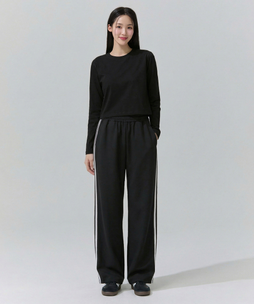BLACK MONSTER FIT(ブラックモンスターフィット)の「イソンワイドトレーニングパンツ (ブラック) / BM260226(スウェットパンツ・レディース・その他・MEDIUM/LARGE/SMALL)」の4枚目の写真