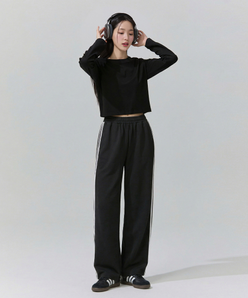 BLACK MONSTER FIT(ブラックモンスターフィット)の「イソンワイドトレーニングパンツ (ブラック) / BM260226(スウェットパンツ・レディース・その他・MEDIUM/LARGE/SMALL)」の3枚目の写真