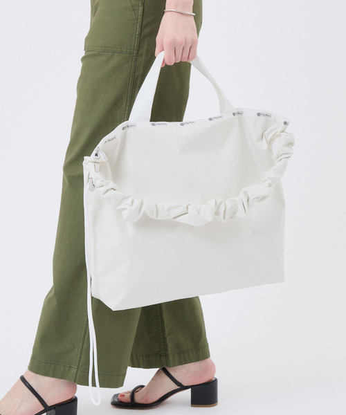 LeSportsac(レスポートサック)の「GH DAILY TOTE メレンゲ2(トートバッグ・レディース・ホワイト・FREE)」の3枚目の写真