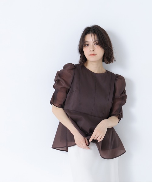 NATURAL BEAUTY BASIC(ナチュラルビューティーベーシック)の「【追加生産】シアーペプラムブラウス半袖(シャツ/ブラウス・レディース・オフホワイト/ダークブラウン/ブルー・MEDIUM/SMALL)」の21枚目の写真