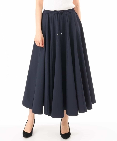 MK MICHEL KLEIN（エムケーミッシェルクラン）の「[撥水/UVカット/洗える]ボリュームフレアスカート（スカート・レディース・ネイビー/ブルー・38）」の13枚目の写真