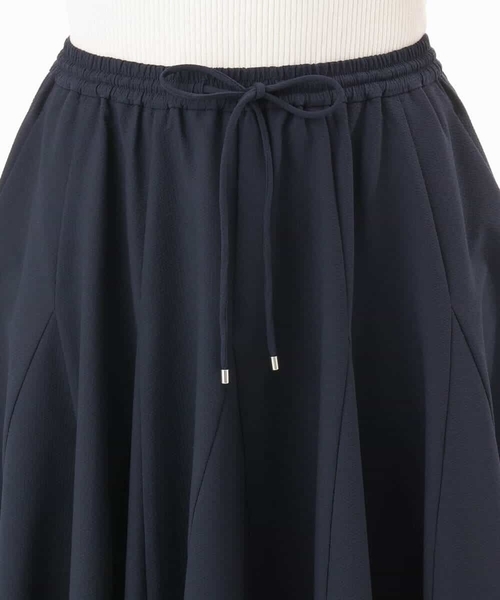 MK MICHEL KLEIN（エムケーミッシェルクラン）の「[撥水/UVカット/洗える]ボリュームフレアスカート（スカート・レディース・ネイビー/ブルー・38）」の10枚目の写真